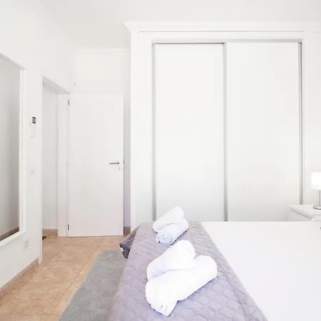 - Super New V6 With Private Pool Ac Seaviews *