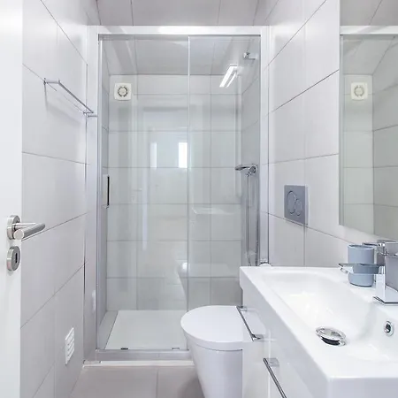 - Super New V6 With Private Pool Ac Seaviews Villa Armação de Pêra