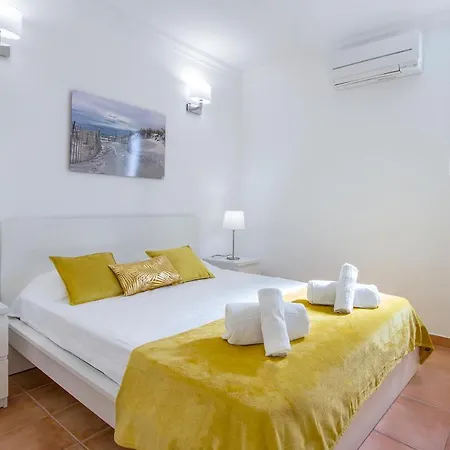 - Super New V6 With Private Pool Ac Seaviews *
