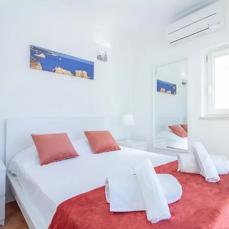 - Super New V6 With Private Pool Ac Seaviews