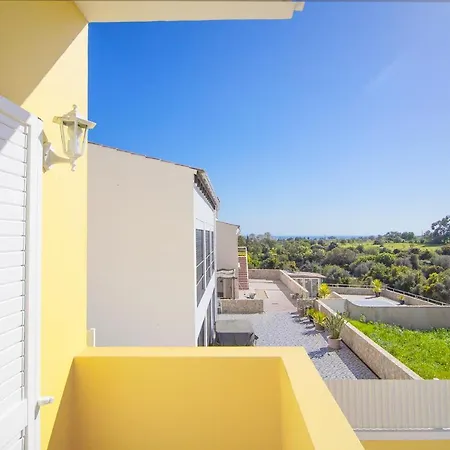 - Super New V6 With Private Pool Ac Seaviews